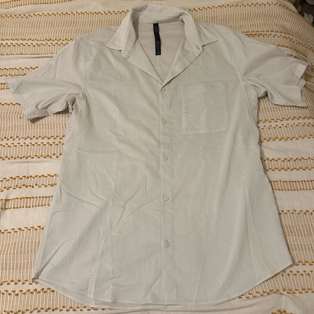 Lululemon Men’s Textured Button Down Shirt